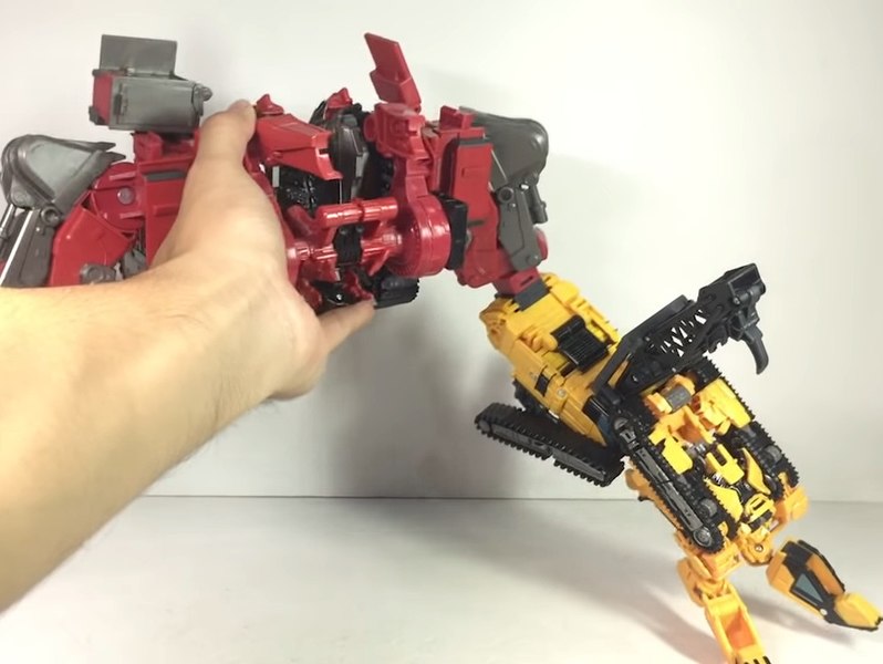 Transformers Studio Series Scavenger Video Review And Images Of Leader Class Constructicon 11 (11 of 12)